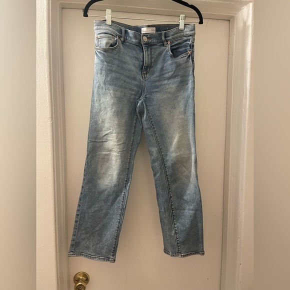 LOFT straight leg light wash  cropped jeans size 27/4 - Picture 9 of 9